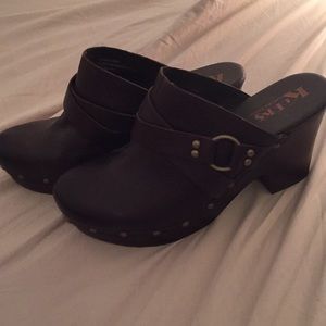 Korks Size 10 Dark Brown Leather Clogs, Wood sole